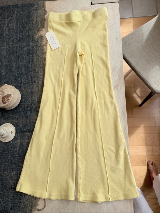 DONNI. Pants - NWT Donni ribbed kick flare